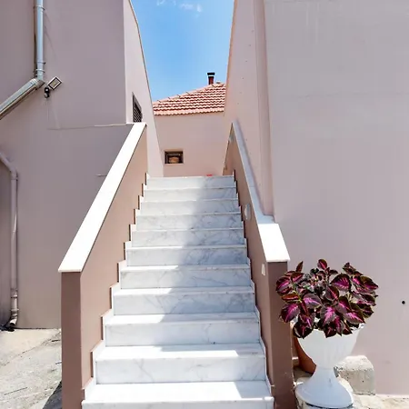 Appartement Theros Lux Émbonas