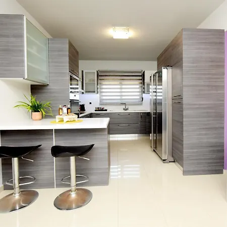 Apartament Theros Lux Émbonas