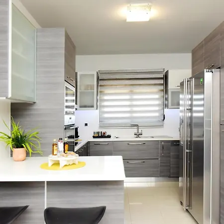 Theros Lux Apartament *