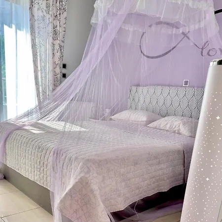 Apartment Theros Lux