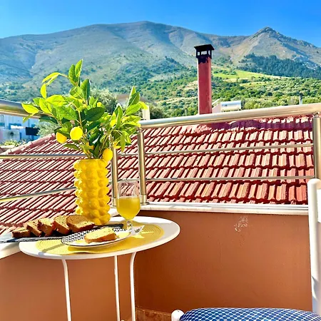 Apartment Theros Lux